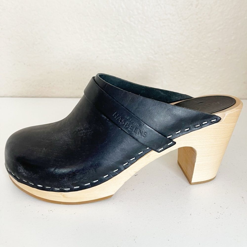 Swedish Hasbeens Black and Tan Mules with Wooden Platform. 9/40 - Picture 5 of 15